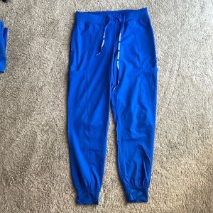 Scrub joggers
